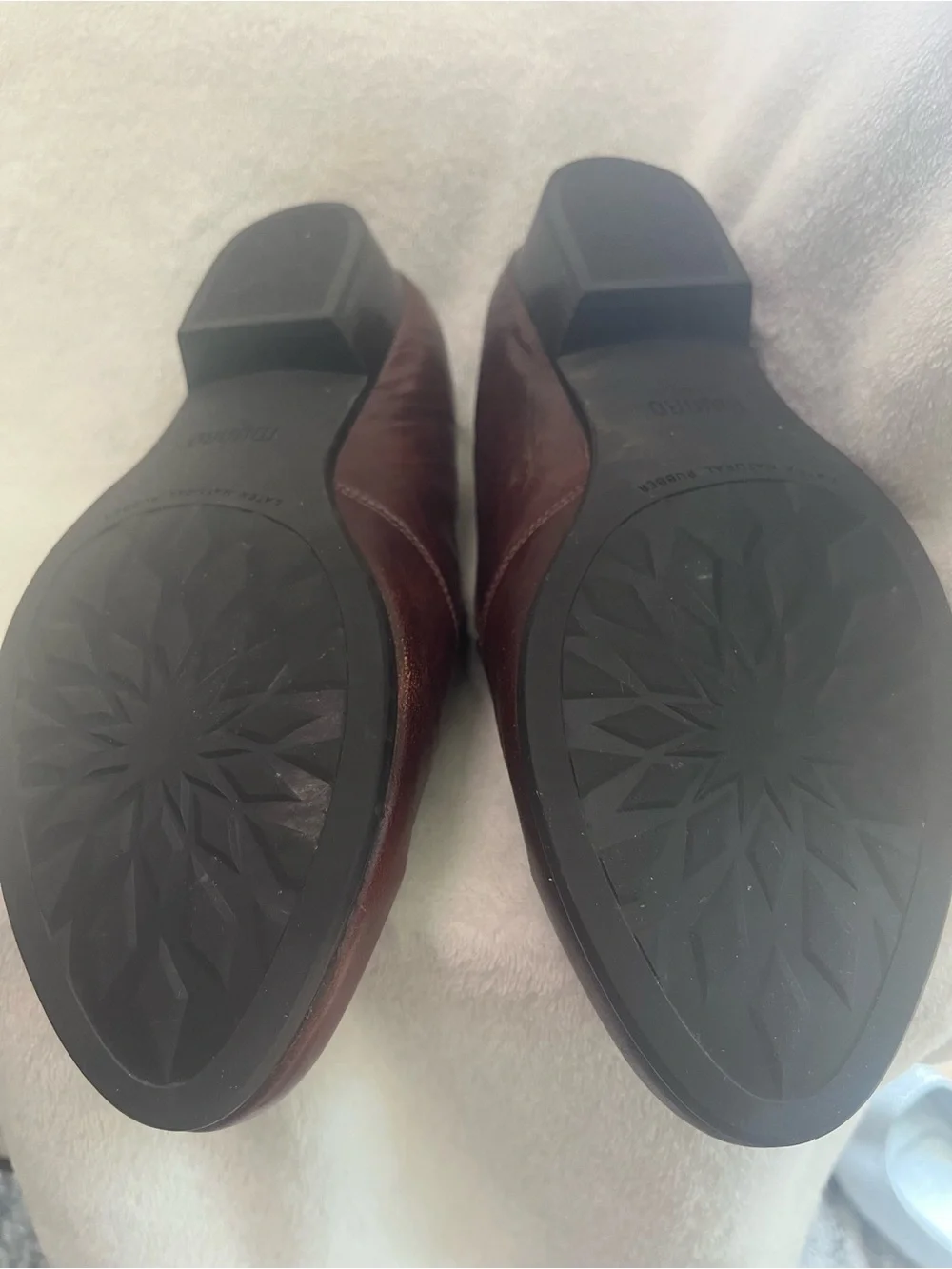 Munro American Hailey Women's Slip-On Leather Shoes in Mahogany Brown